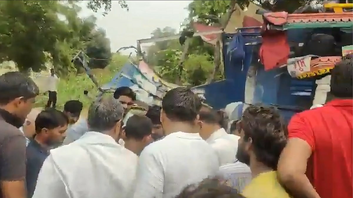 | Photo: X : UP: 10 Killed, Several Injured After Bus-Tempo Collision In Bulandshahr